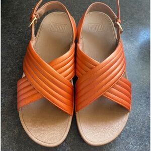 FitFlop: Lulu Adjustable Leather Slingback Sandals (Size 9)
